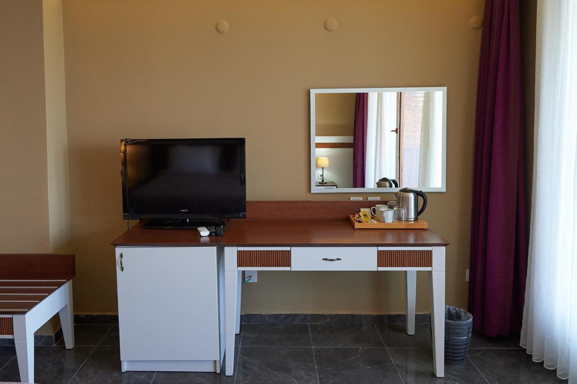 Phellos Suites Boutique Hotel Шіле Екстер'єр фото