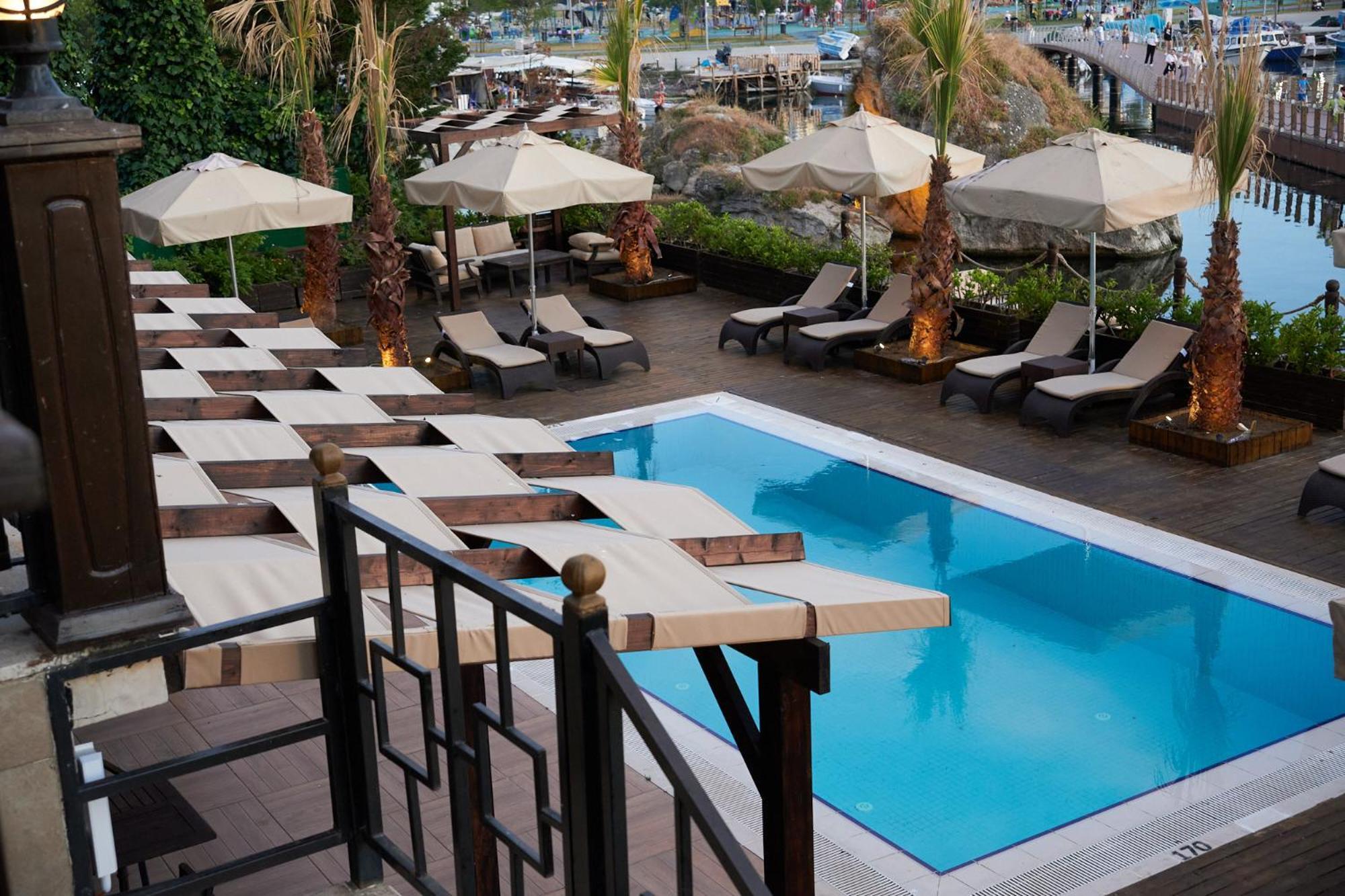 Phellos Suites Boutique Hotel Шіле Екстер'єр фото