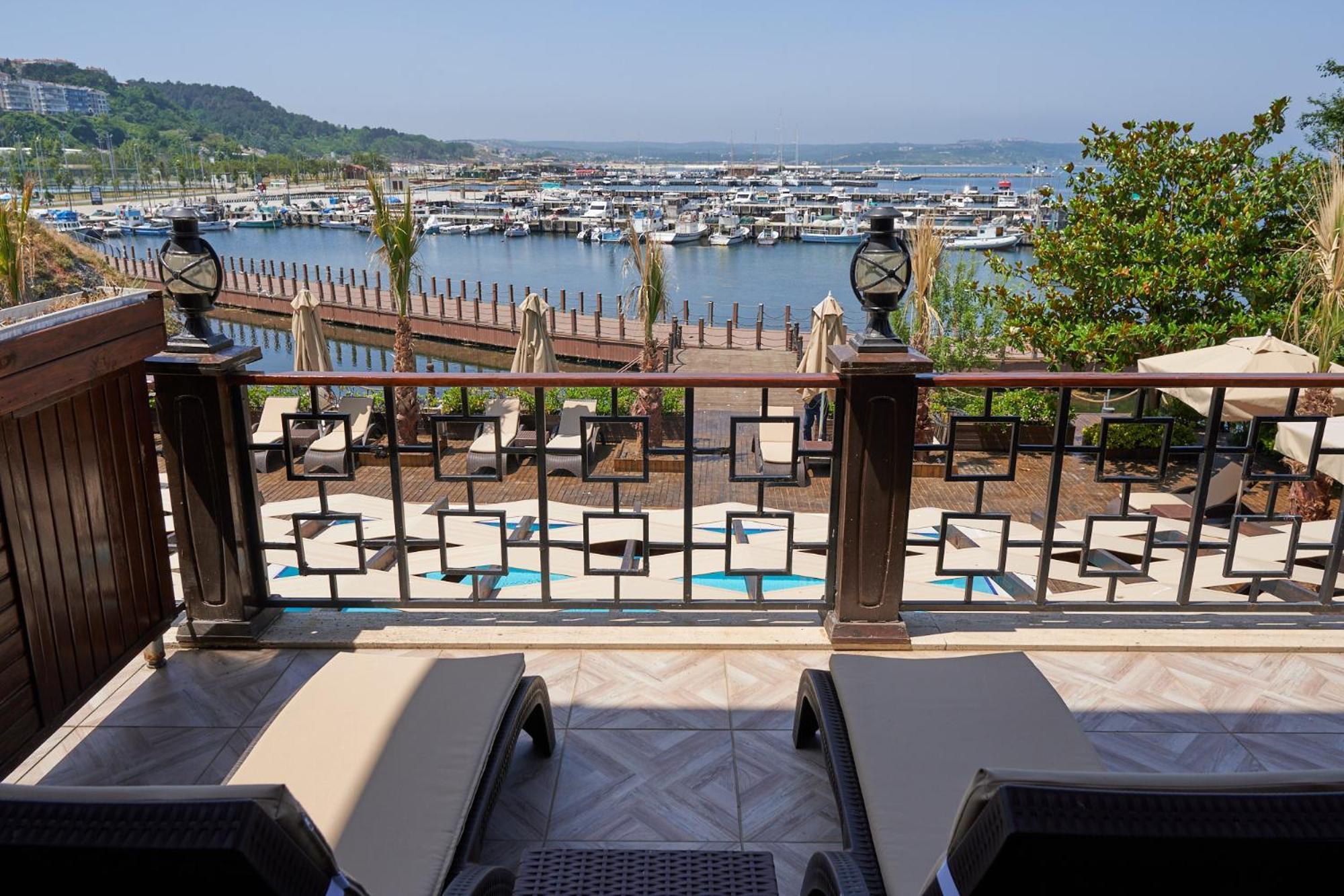 Phellos Suites Boutique Hotel Шіле Екстер'єр фото