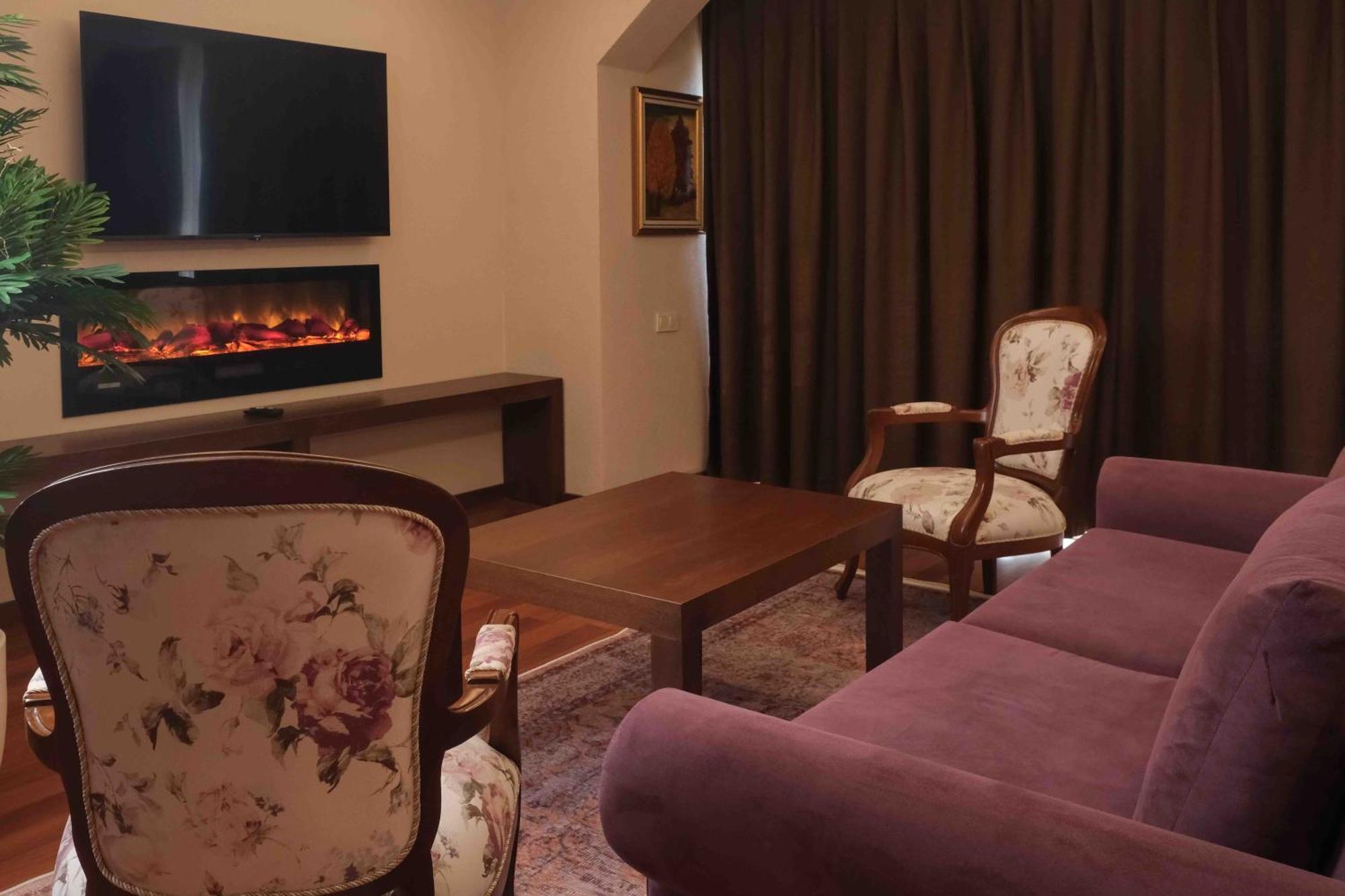Phellos Suites Boutique Hotel Шіле Екстер'єр фото